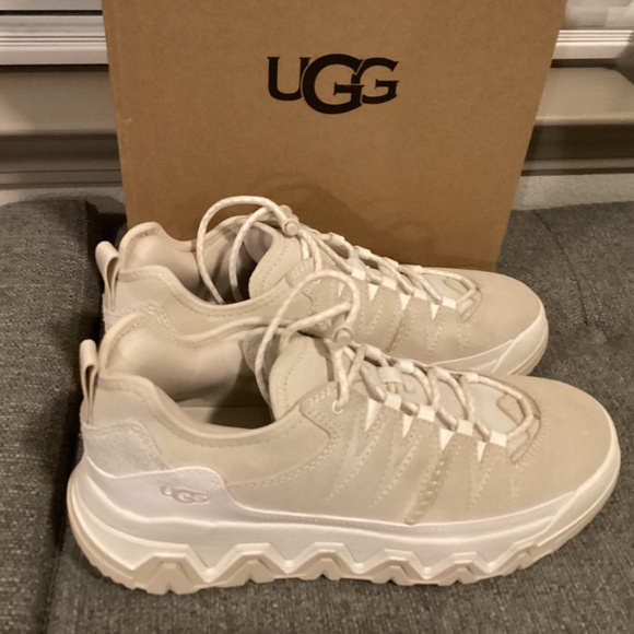 UGG® Women's CapTrail Low-Top Sneakers, size 9
